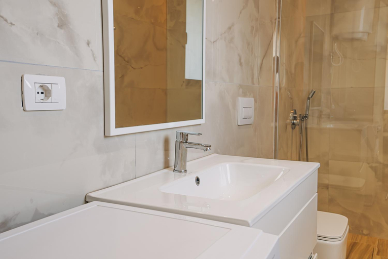 Bathroom 2, JD Luxury Apartments, Vlorës