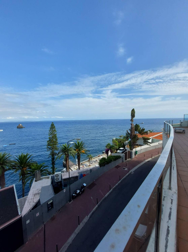 Exterior view 4, A Cornes Of The Atlantic, Funchal