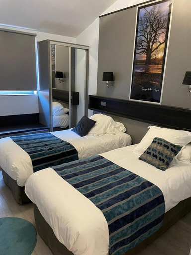 Bedroom 2, Logis Le Cheval Rouge, Marne