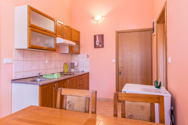Others 3, Villa Orange II, Ližnjan