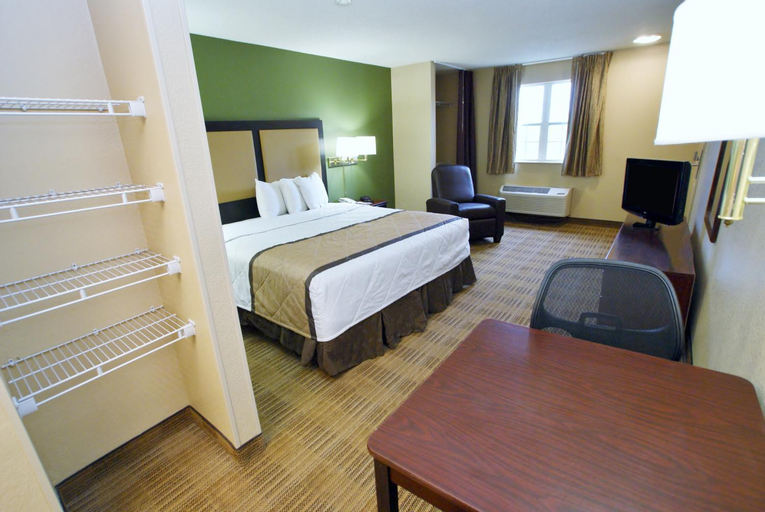 Bedroom 15