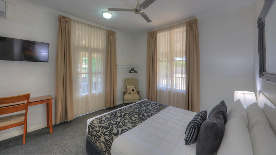 Bedroom 12