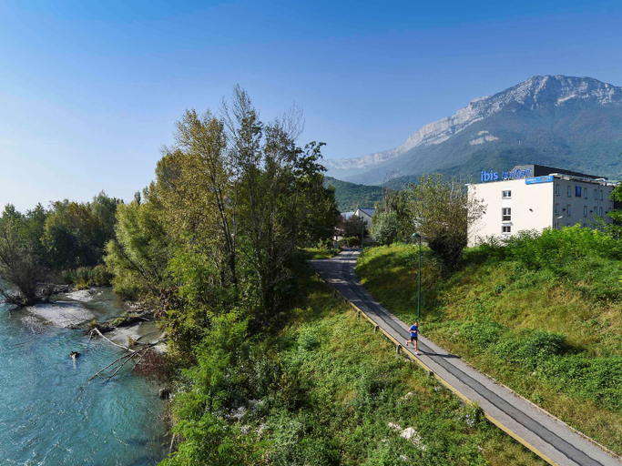 Others 5, ibis budget Grenoble Sud Seyssins, Isère