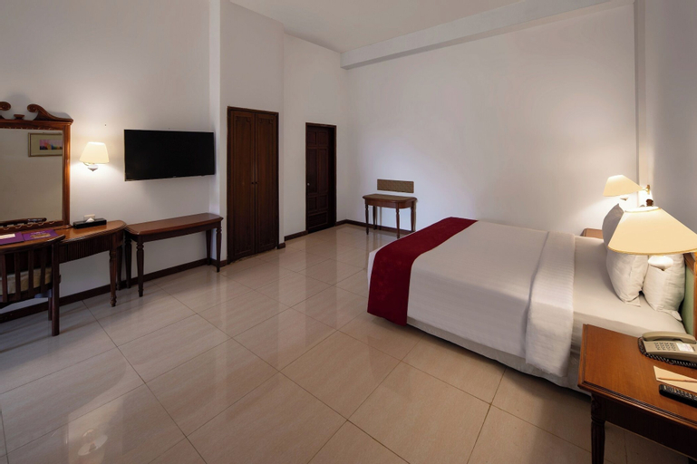 Bedroom 12
