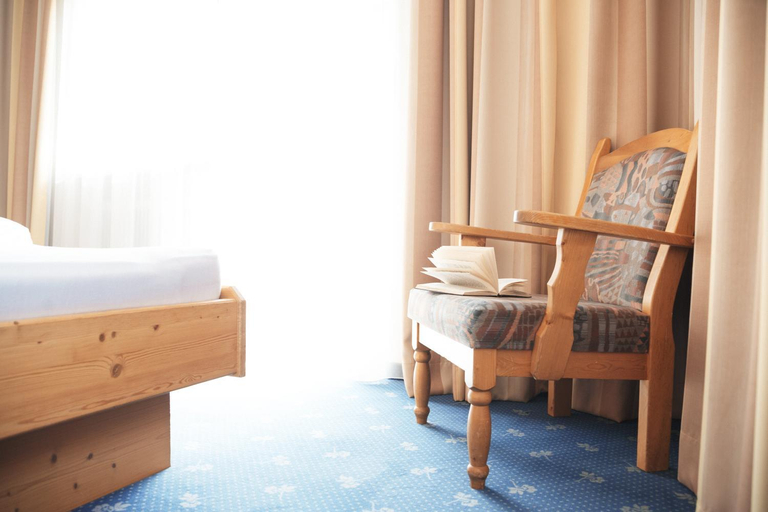 Bedroom 2, Bergidyll & Hotel Trofana, Innsbruck Land