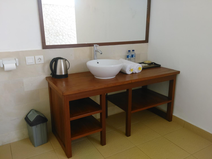 Bathroom 8