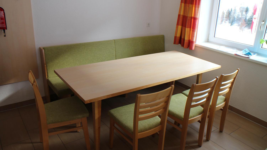 Others 3, Apart Muntane, Landeck