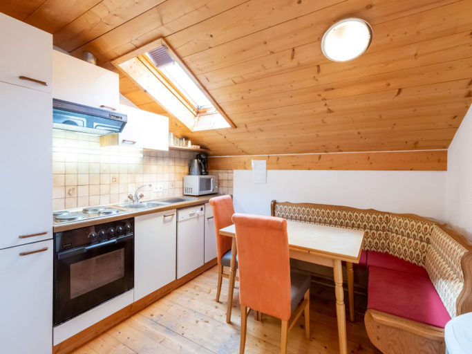 Others 3, Haus Anna, Imst