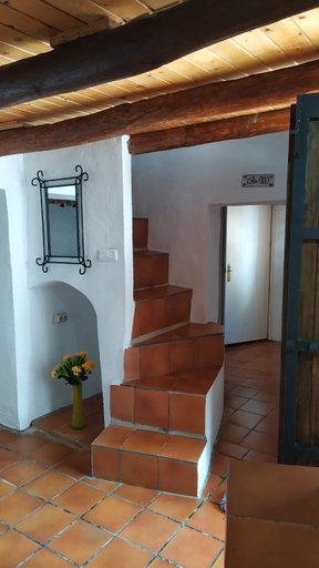 Others 5, Monteperdido, Huelva