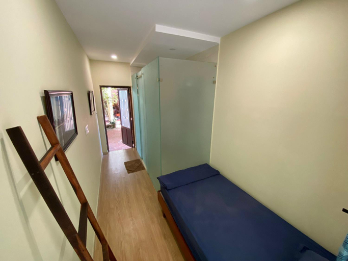 Bedroom 12