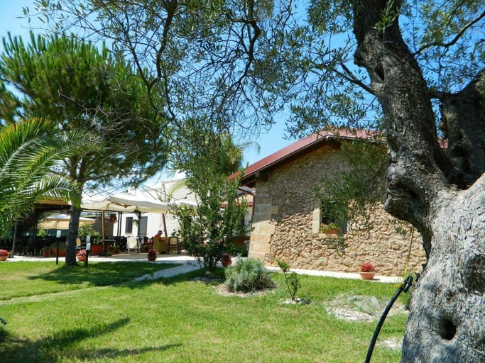 Exterior & Views, Agriturismo Masseria Baronali, Lecce
