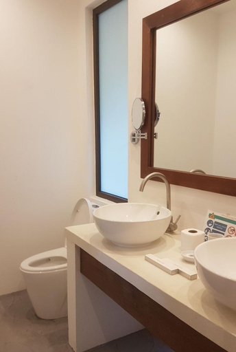 Bathroom 3, Mahogany Resort and Spa, El Nido
