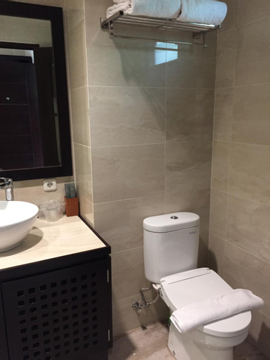 Bathroom 3