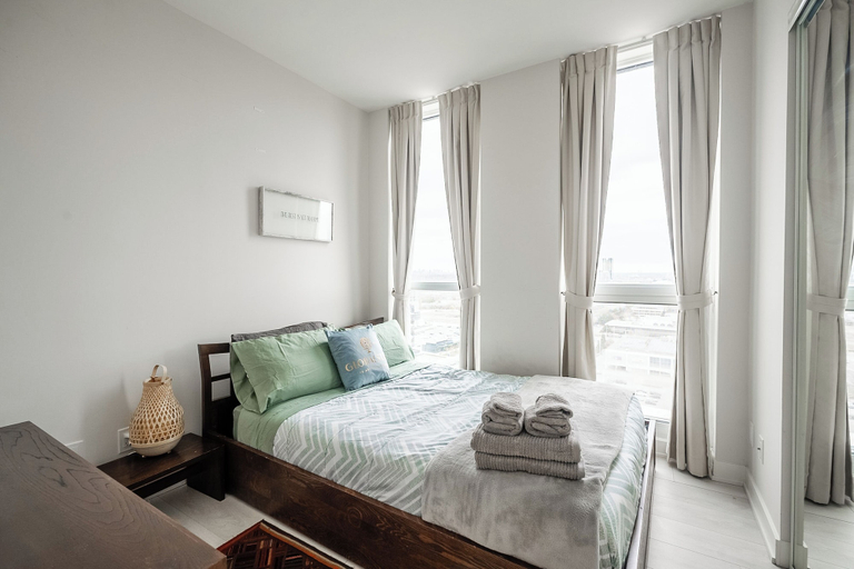 Bedroom 3, Modern Sonic Way Condos, Toronto