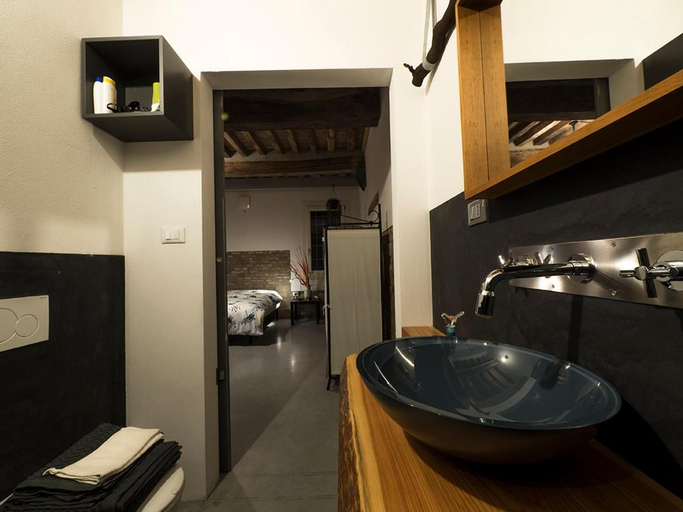 Others 3, Zucchero sui Baffi- Food Lovers B&B, Mantua