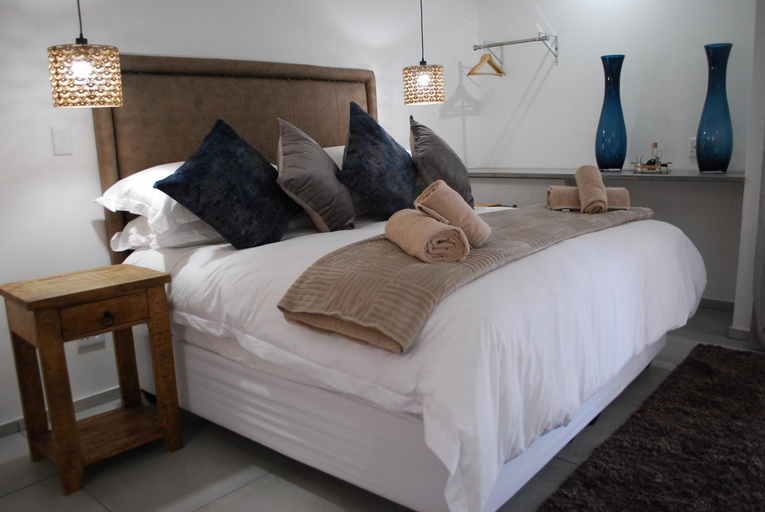 Others 4, Vaal De Vue Guesthouse, Dr Ruth Segomotsi Mompati