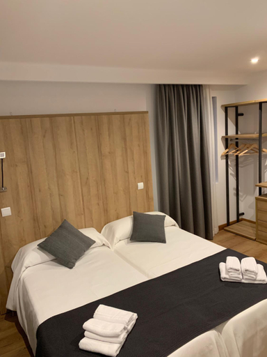 Bedroom 4, hotel la trainera, Cantabria