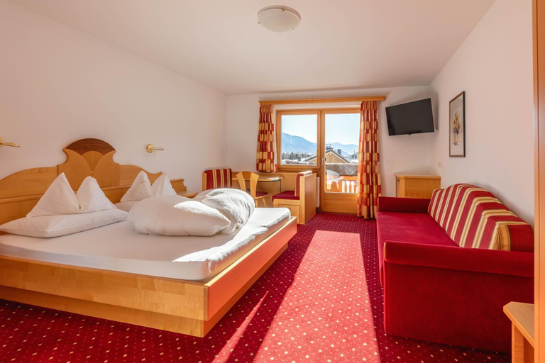 Bedroom 2, Gasthof Schwarzer Adler, Bolzano