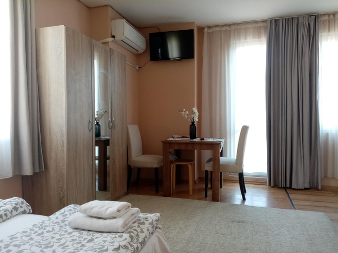 Others 4, Benita Inn apartments, Stolichna