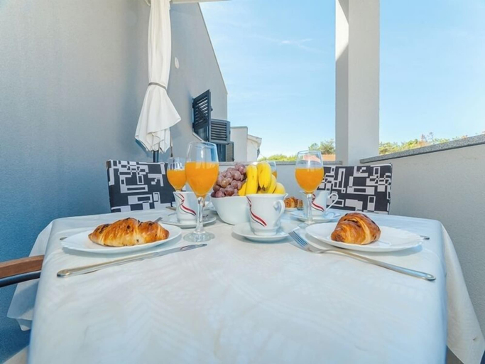 Food & Drinks 4, Apartments Grbic, Privlaka
