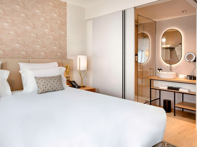 Bedroom 3, Pullman La Pléiade Montpellier Centre, Hérault
