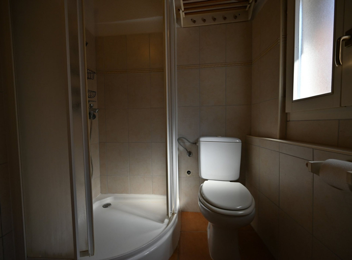 Bathroom 3, Sleek and Trendy Downtown Apartment, Rovinj
