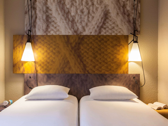 Bedroom 3, ibis Marne la Vallée Champs, Seine-et-Marne