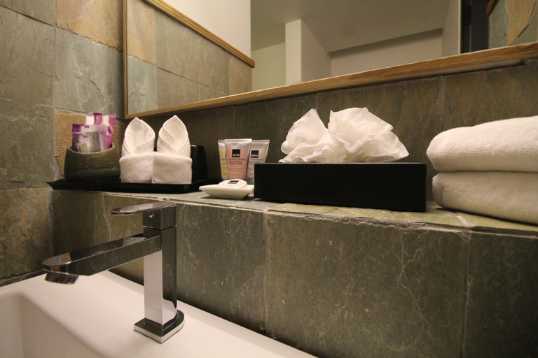 Amenities 27