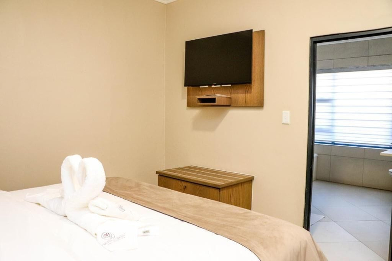 Bedroom 4, Windhoek Gardens Boutique Hotel cc, Windhoek West