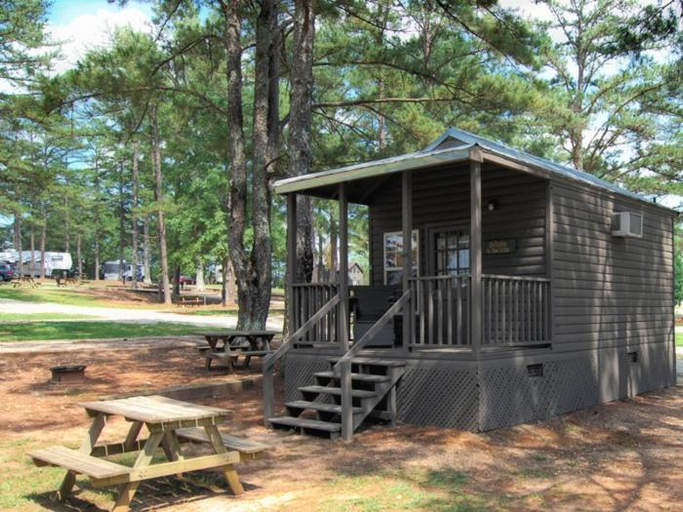 Others 4, Pine Mountain RV Resort, Troup