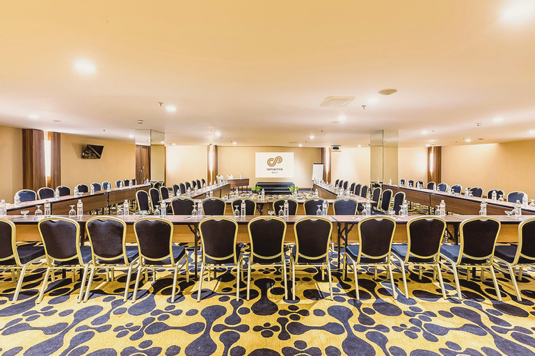 Business Facilities 27