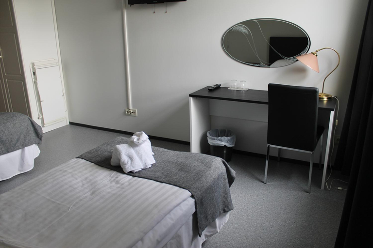 Bedroom 2, Hotelli Kampeli, Central Ostrobothnia