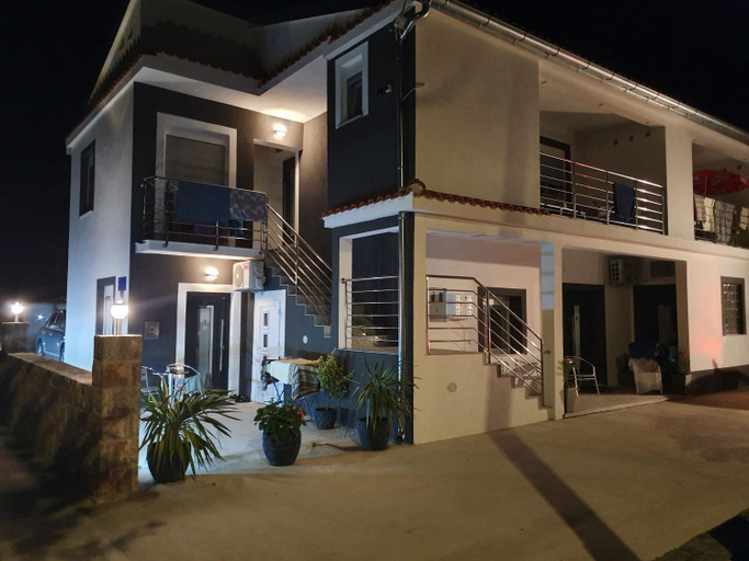 Others 4, Jeli Apartments, Starigrad