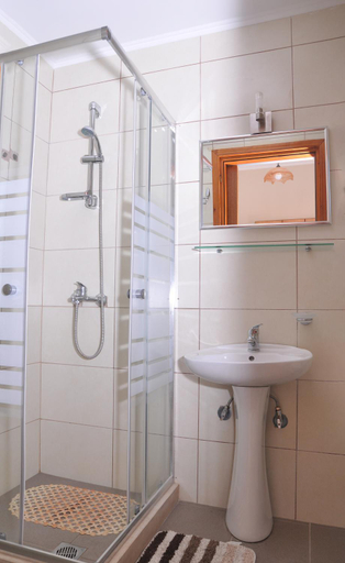 Bathroom 3, John Apartments First Floor, Ionian Islands