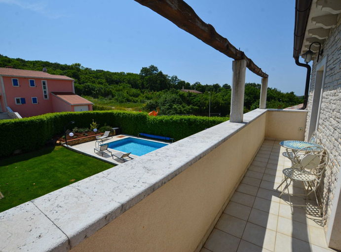 Sport & Beauty 5, Sophisticated and Chic Villa With Pool, Kanfanar
