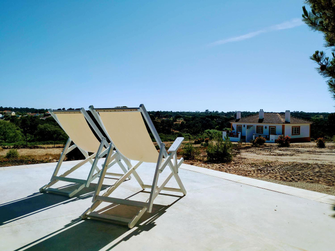 Others, Casas das Amoreiras, Sesimbra
