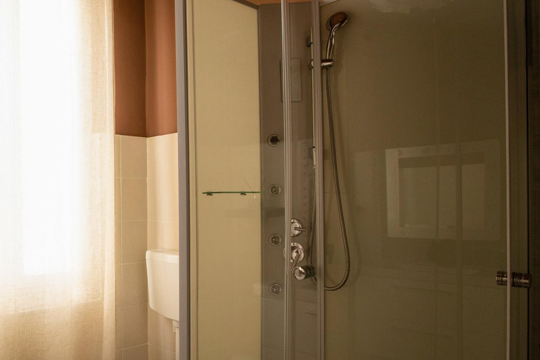 Bathroom 8