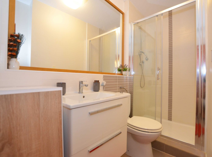Bathroom 4, Simple and Sunny Studio Apartment, Rovinj