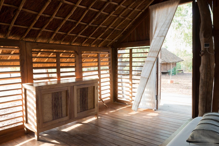 Others 5, Le Campement, Kati