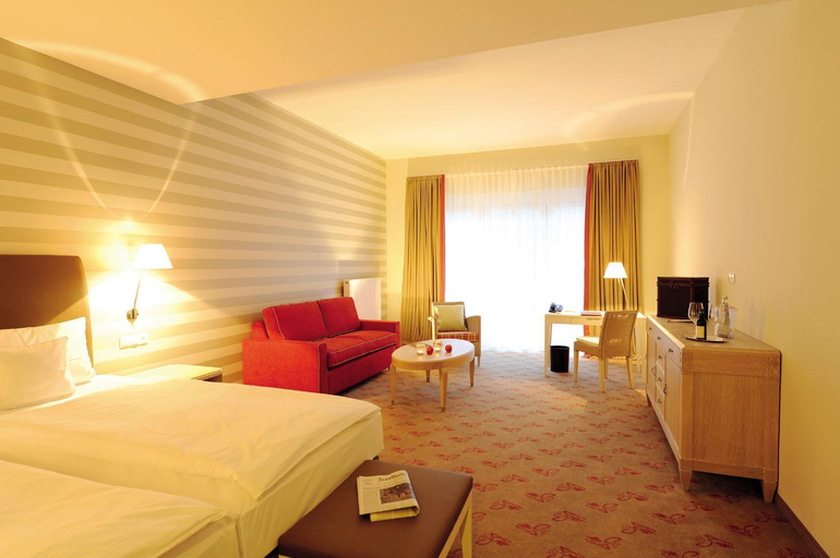 Bedroom 2, Landhotel Sanct Peter, Ahrweiler