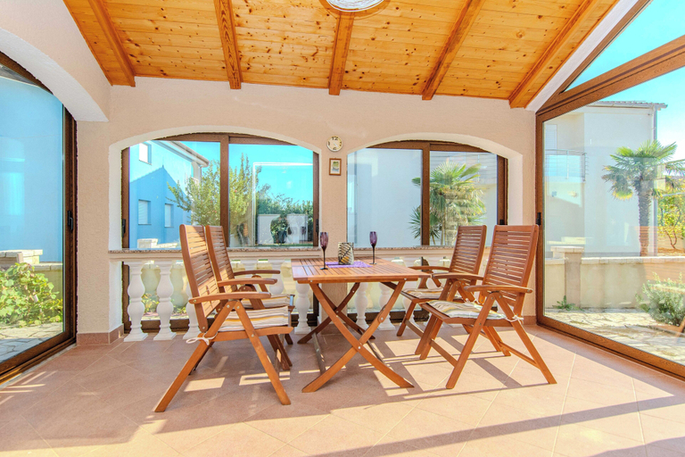Others 5, Holiday home Suric, Privlaka
