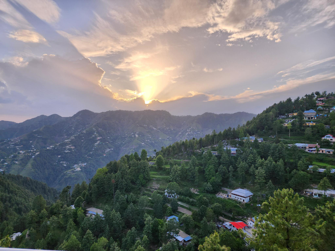 Others 2, SNOW LINE RESIDENCE, Hazara