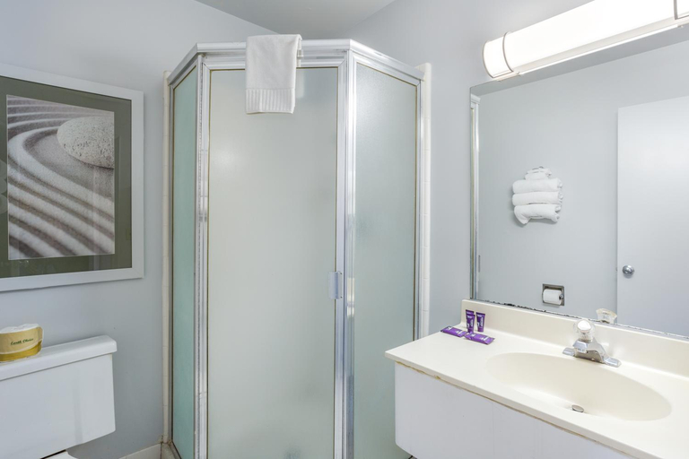 Bathroom 4, Knights Inn Yuma, Yuma