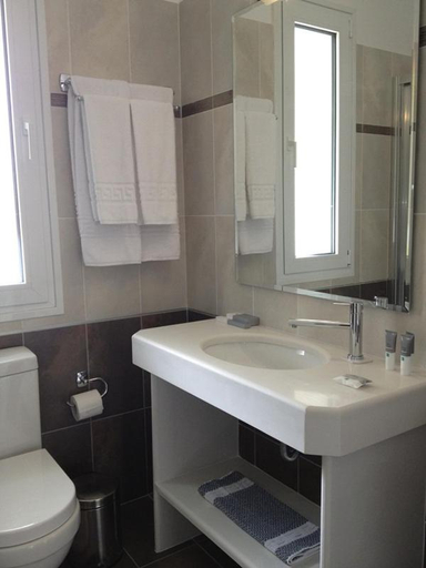 Bathroom 4, Pearl Bay Hotel, North Aegean