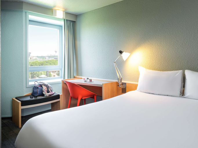 Bedroom 3, ibis Paris la Villette Cite des Sciences 19th, Paris