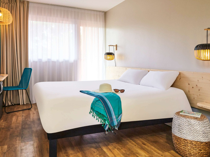 Bedroom 3, ibis Hyeres Plage Thalassa, Var