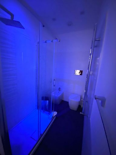 Bathroom 2, Amuri Room&Suite, Palermo