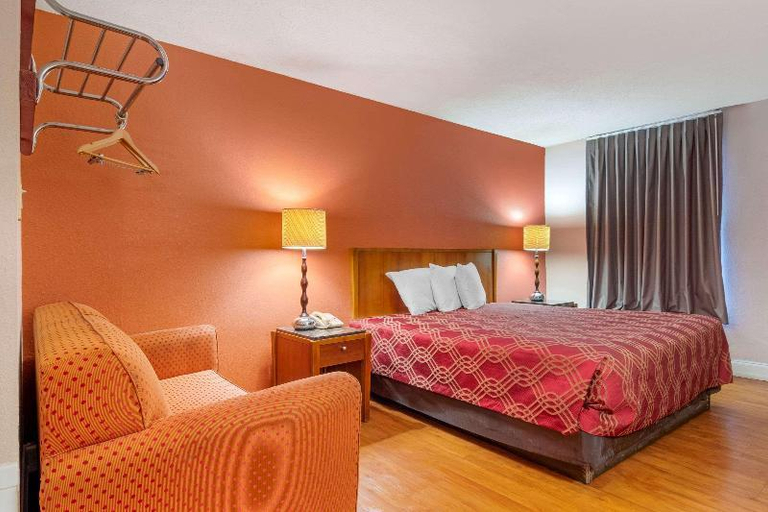 Bedroom 8
