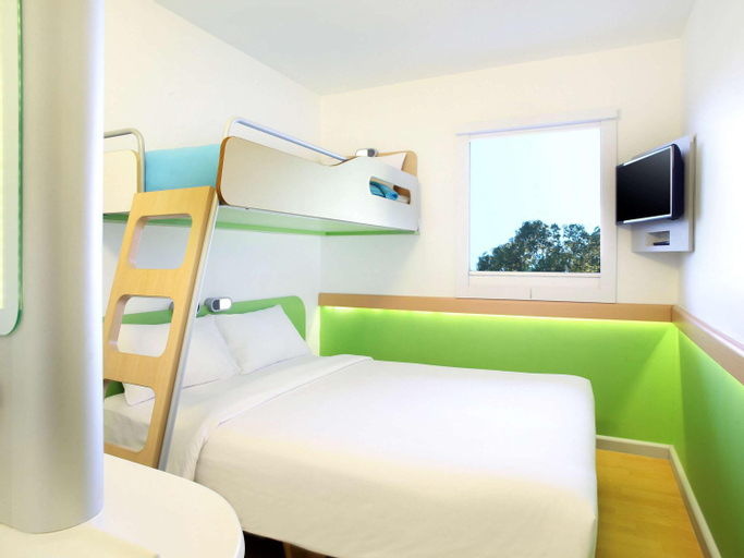 Bedroom 15