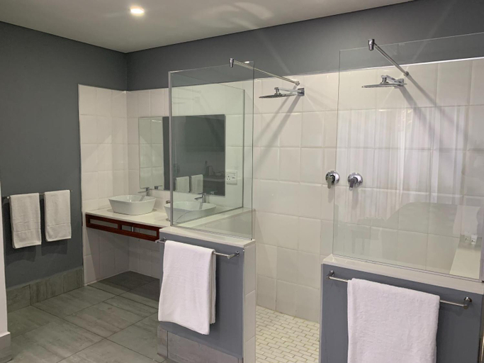 Bathroom 4, Ecolux Boutique Hotel Mozambique, Marracuene